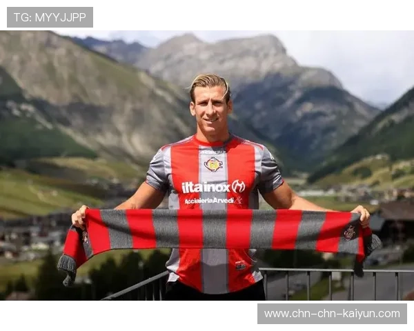 克雷莫内塞虽败犹荣,顽强抵抗给尤文图斯后防带来巨大压力 克雷莫内塞虽败犹荣,顽强抵抗给尤文图斯后防带来巨大压力