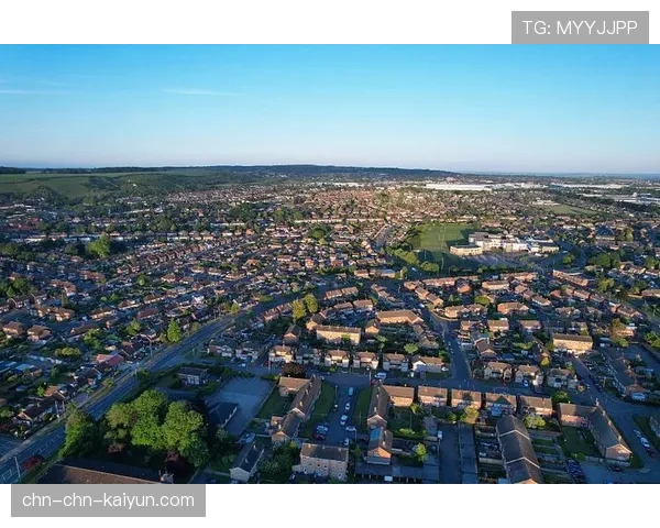 数据分析模型显示，卢顿镇保级成功的概率已上升至47%